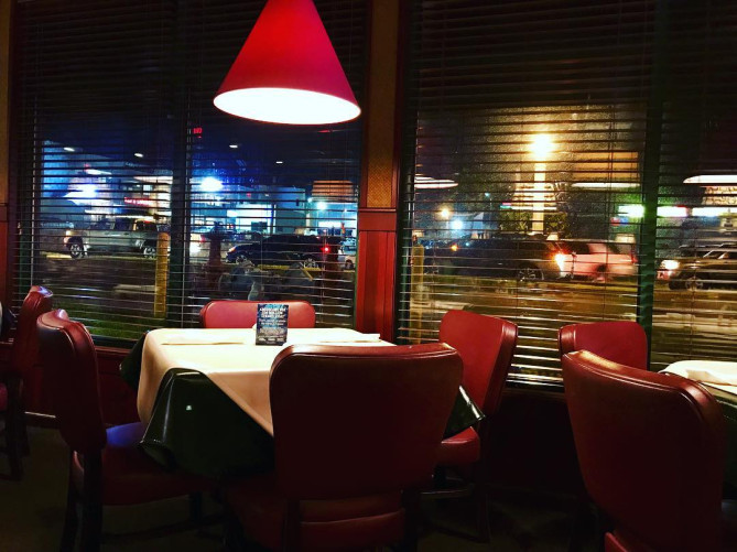 ルビーチューズデーの店内