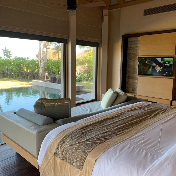 ザ・リッツ・カールトン・バリ　クリフヴィラ　ベッドルーム