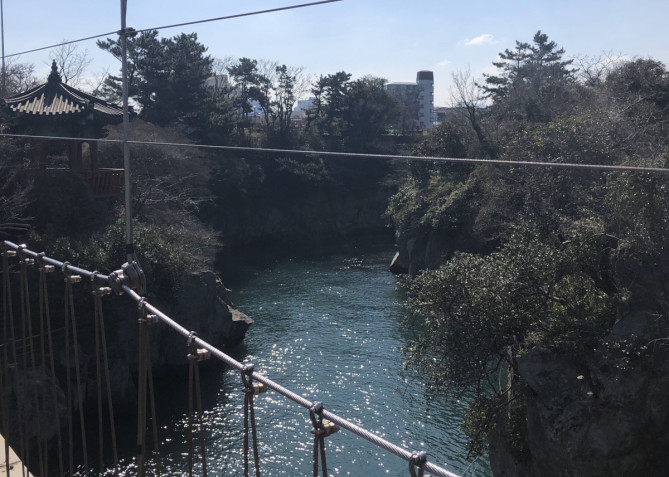 龍淵（ヨンヨン）渓谷