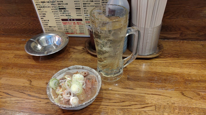 「鈴芳」のもつ煮