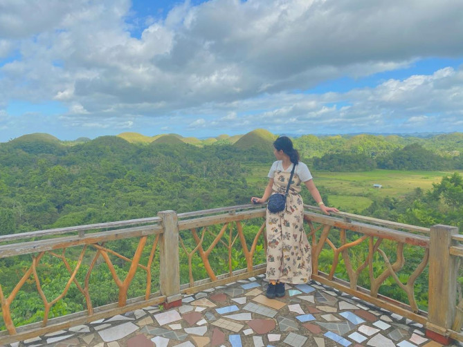 チョコレートヒルズ