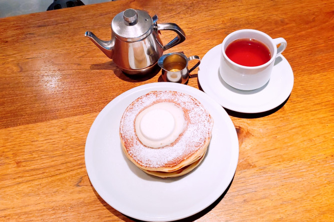 大人気の「クラッシックバターミルクパンケーキ」