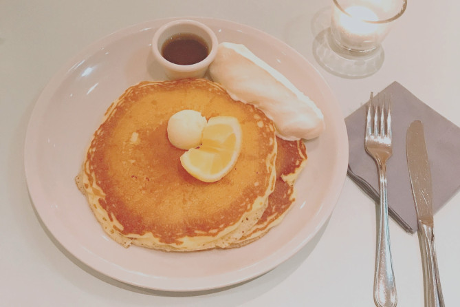 人気メニュー「バターミルクパンケーキ」