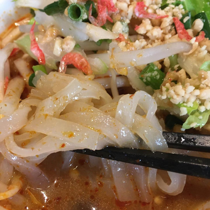 ソムオー 新大久保店