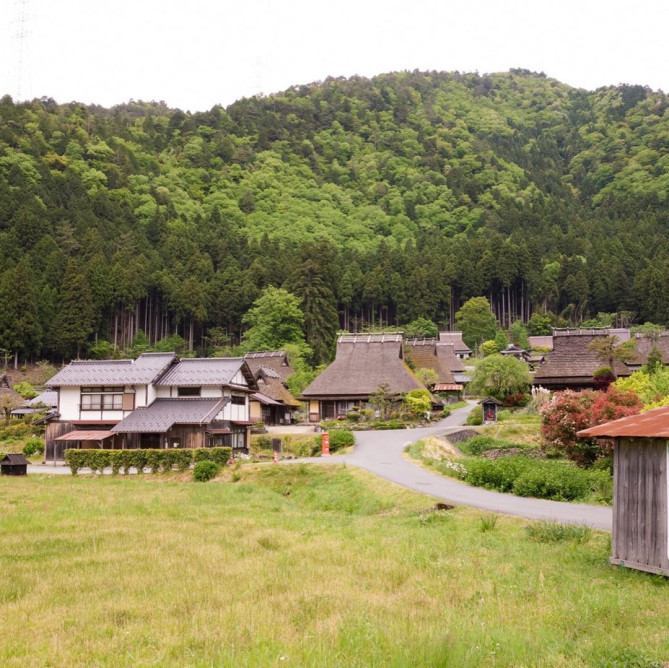 美山からぶきの里 昼