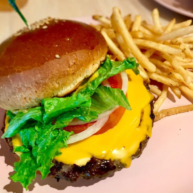 Teddy's Bigger Burger 表参道店　ハンバーガー