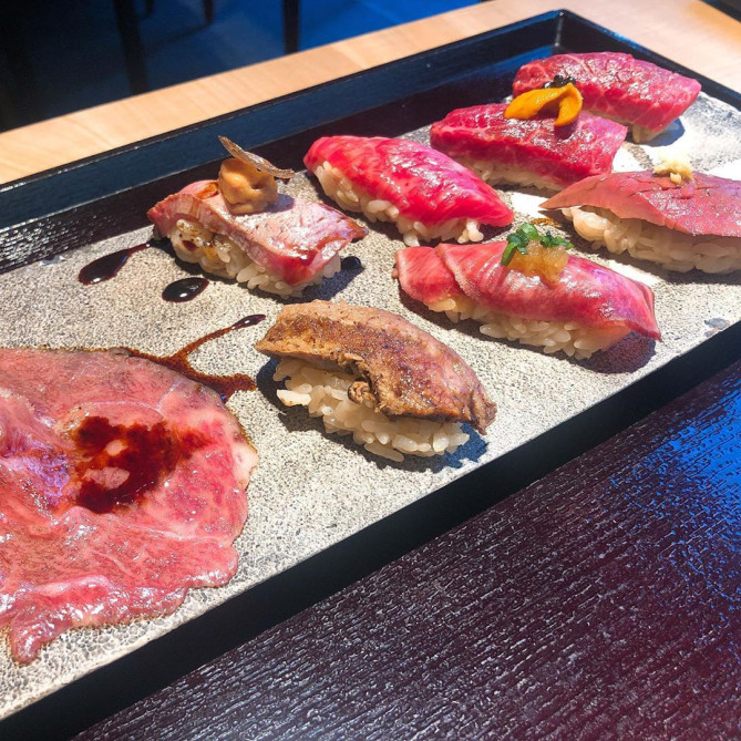 キンタン　肉寿司