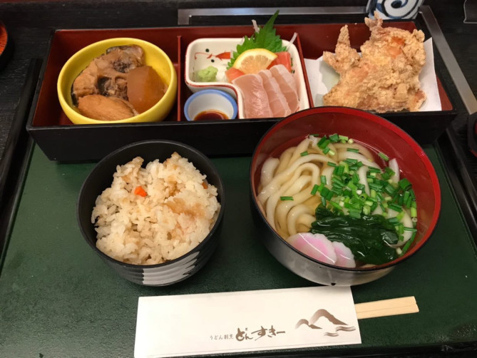 うどん割烹 どんすきランチ
