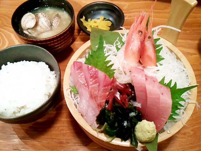 日本各地にはおいしい食べ物がいっぱい