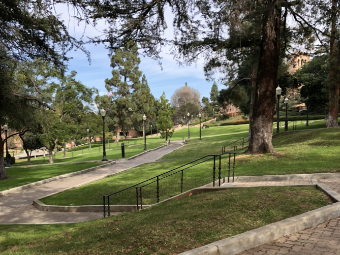 UCLAの広場