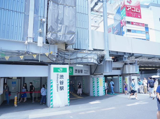 渋谷駅東口:1階(地上階)