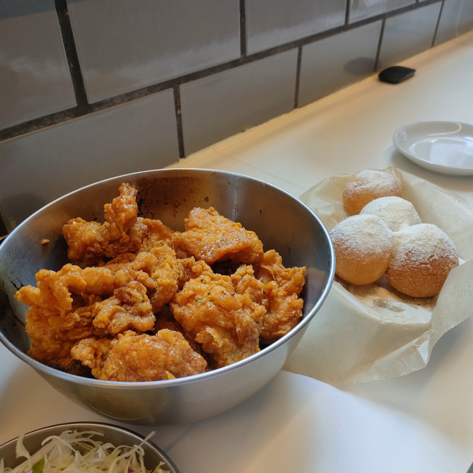 韓定食　南大門