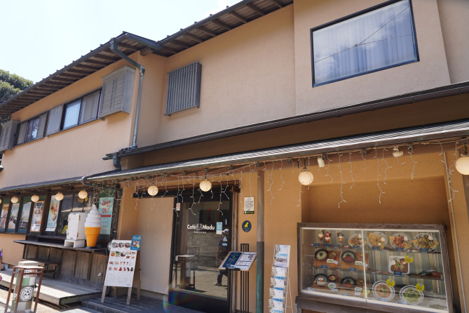 江ノ島島内：Cafe Madu ENOSHIMA