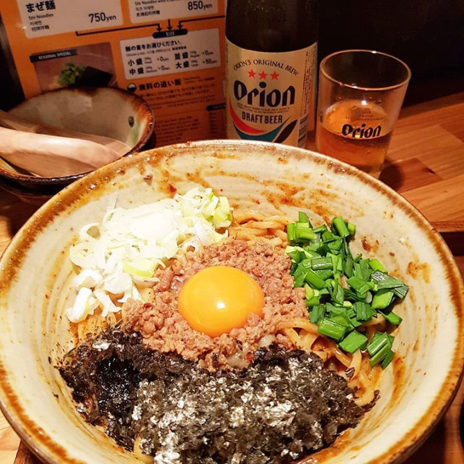 まぜ麺マホロバのまぜそば