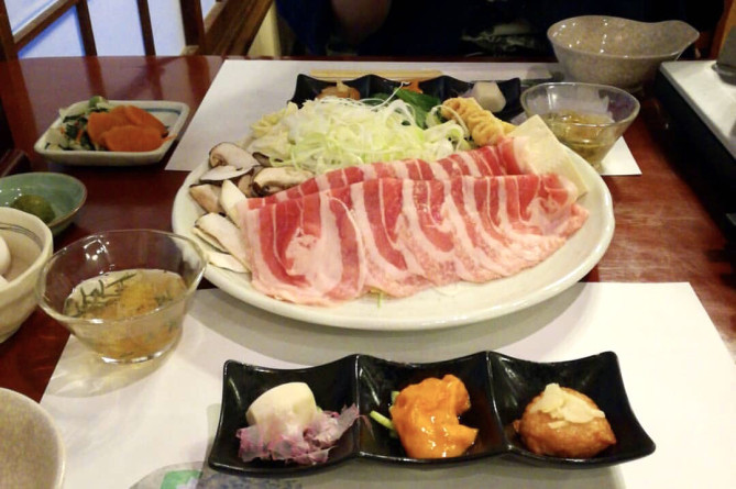 夕食のしゃぶしゃぶ 一の湯 塔ノ沢 本館