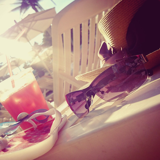 ニューオータニ東京のプール：フード＆ドリンク