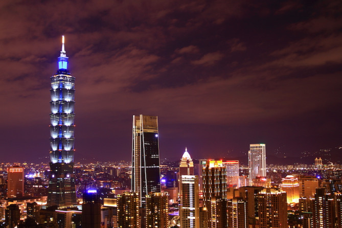 象山からの台北の夜景