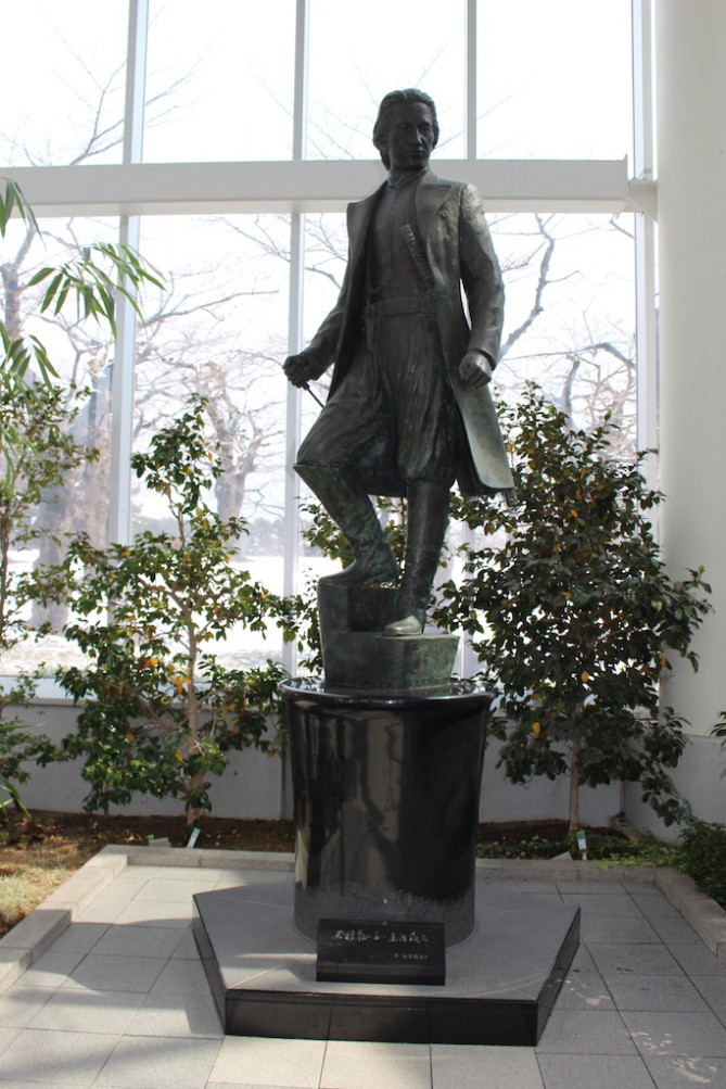 土方歳三ブロンズ像