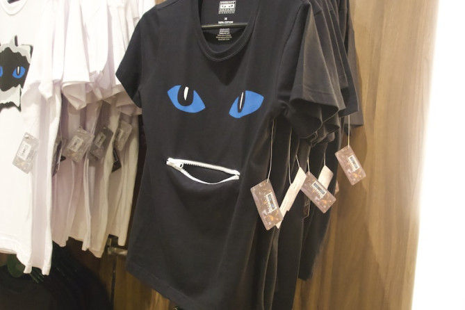 ポケット付きTシャツ