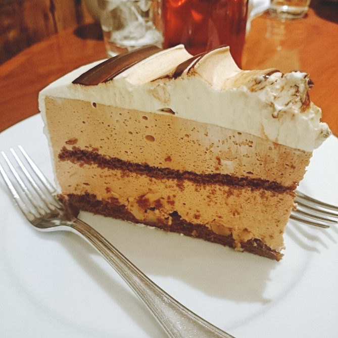 チョコレートケーキ