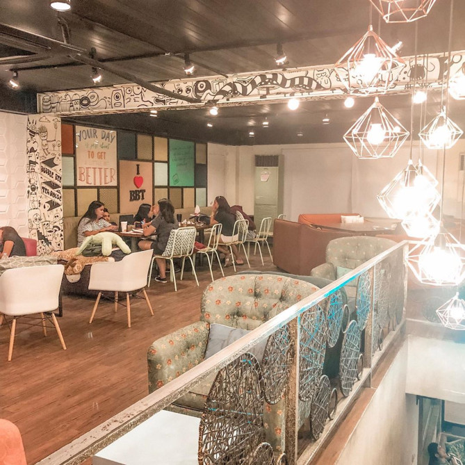 Bubble Bee Tea House