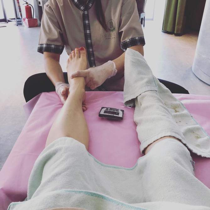 痛いけど気持ち良いのが足裏マッサージ