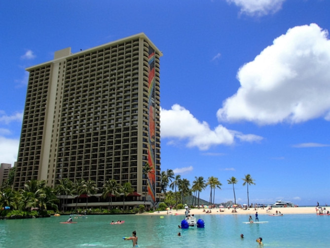 レインボータワー