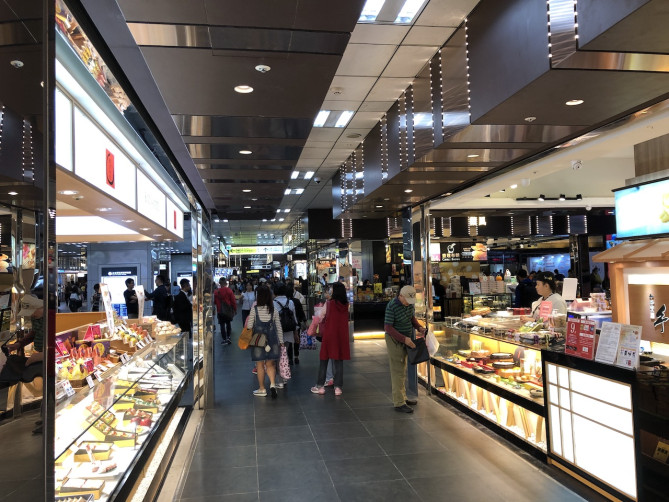 おみやげコーナーがたくさん