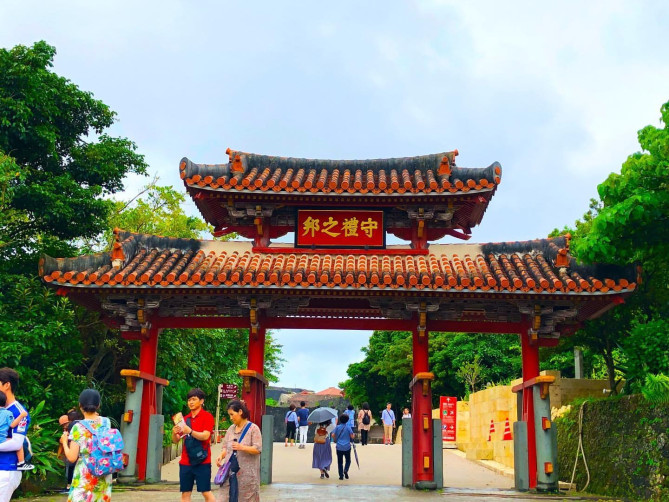 2000円札のモデルとなった守礼門