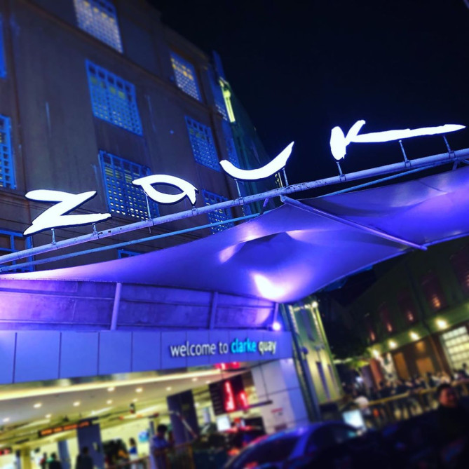 シンガポールを代表するクラブ、ズーク