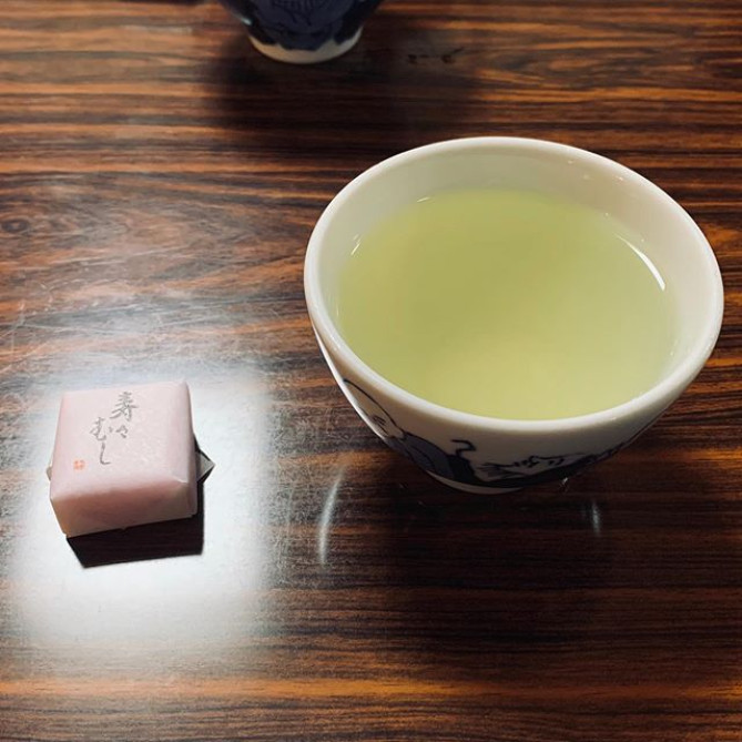 説法の後の和菓子