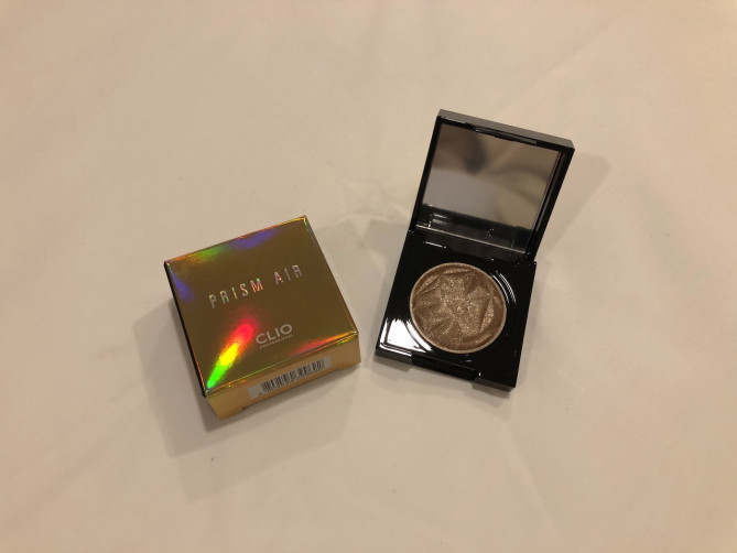 クリオプリズムアイシャドウ
