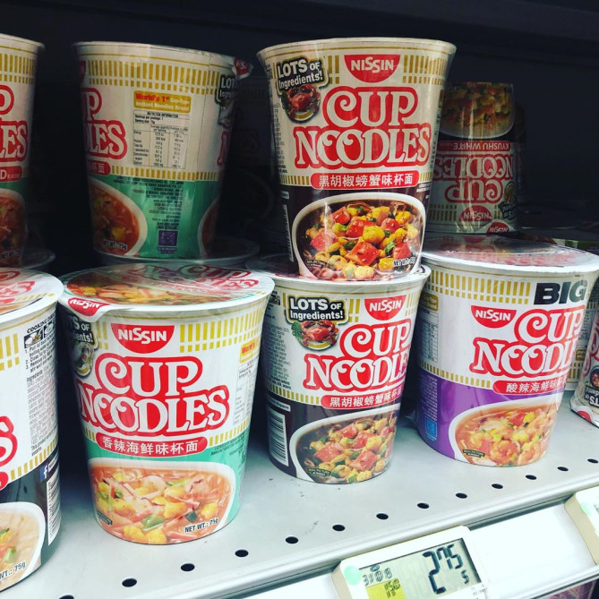 日清のカップヌードル