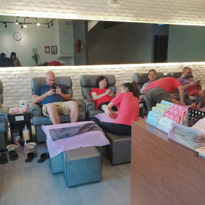 観光客はもちろん地元台湾人も多く利用しています。