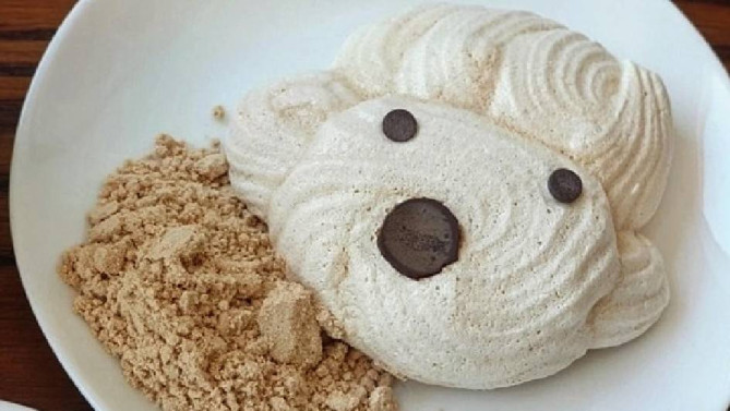 食べるのがもったいないくらいのかわいさです！大人気のプードルクッキー