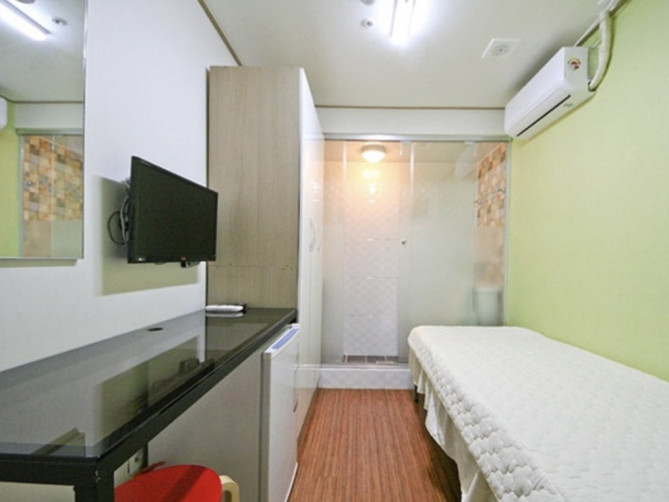 スターゲストハウス