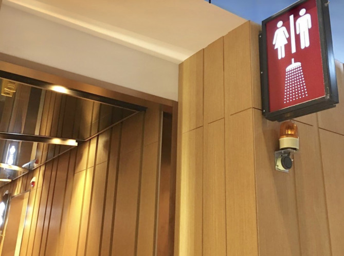 第2ターミナル4階のシャワー室 