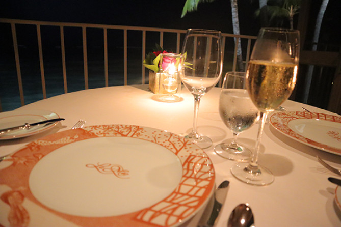 ハワイの夜に、高級ディナー!
