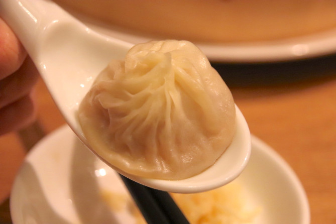 ホタテ入り小籠包