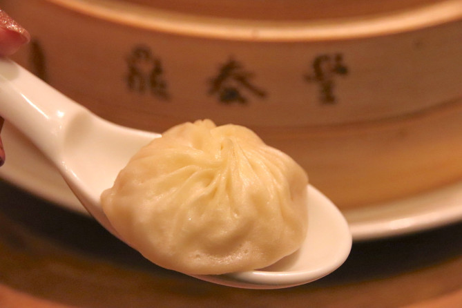 ずわい蟹入り小籠包