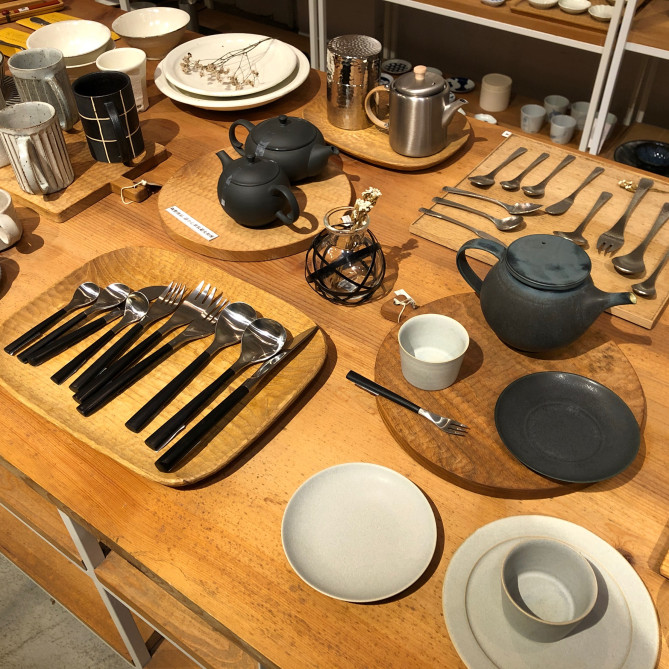 木のぬくもりを感じるカトラリー