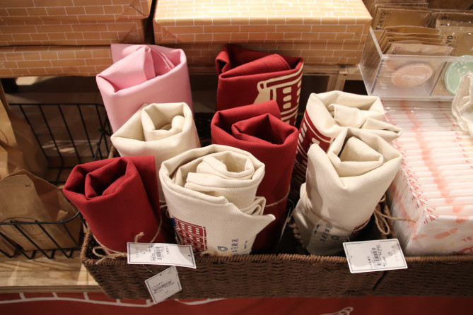 赤レンガ倉庫トートバッグ