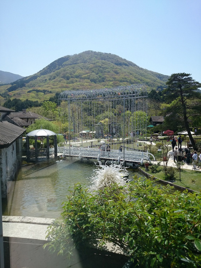 箱根ガラスの森美術館