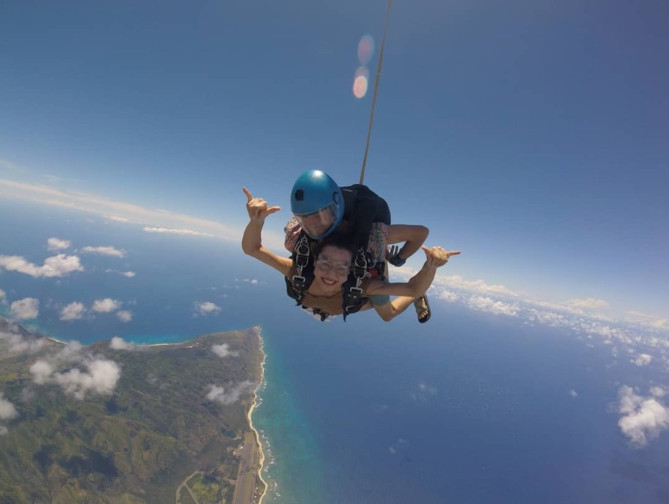 スカイダイビング