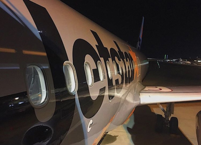 ジェットスターの飛行機