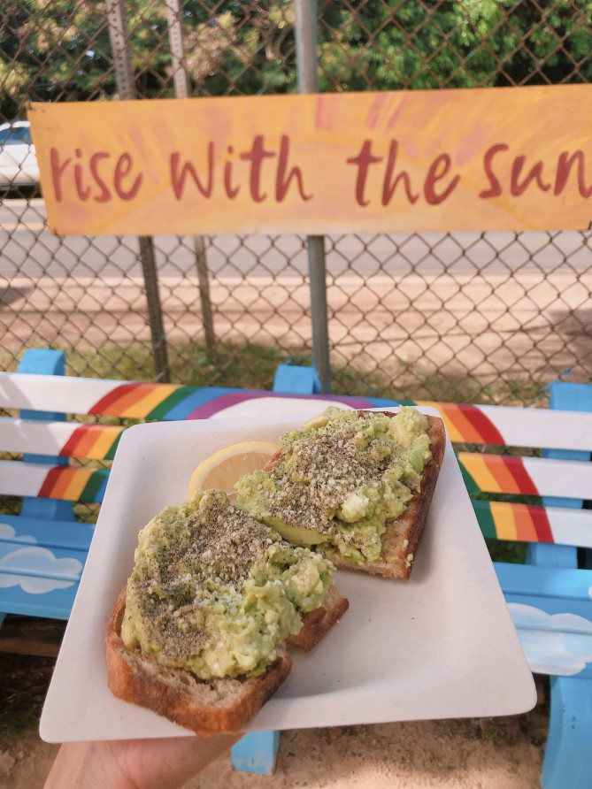 アボカドトースト