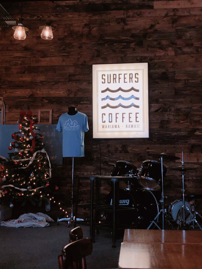 サーファーズコーヒー内装