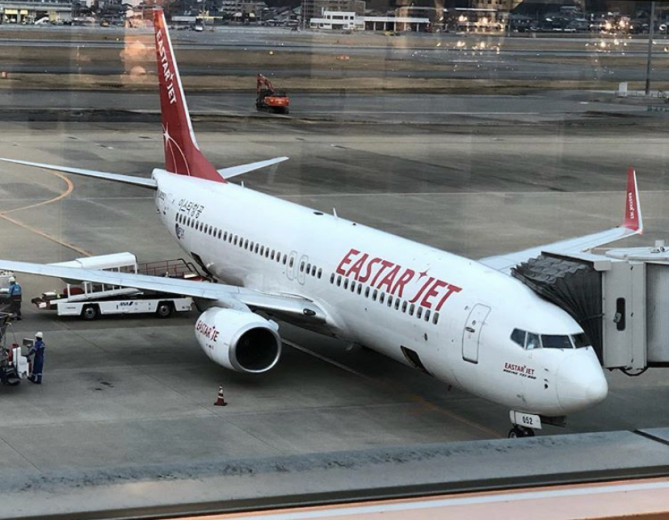 イースタージェットの飛行機