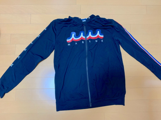 ラッシュガード