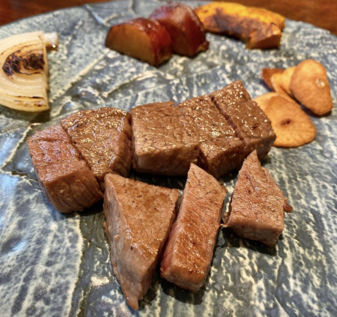 鉄板焼きのお肉